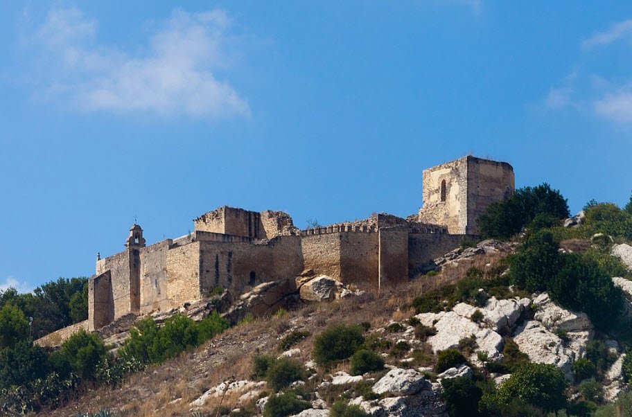 Castillo de Fatetar, Spain
